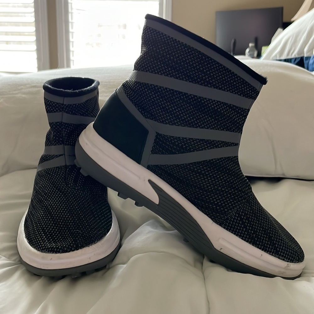 New Lands End booties